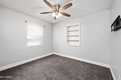 1826 43rd St, Phoenix AZ 85050-8770 exterior