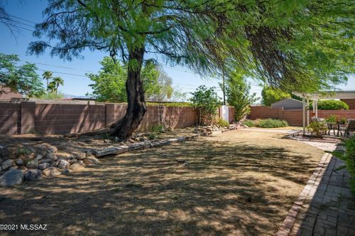 6821 4th St, Tucson, AZ 85710-2217