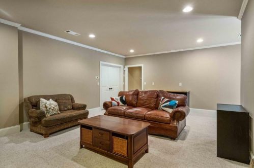 4968 Long Is Dr, Atlanta GA 30327-4904 exterior