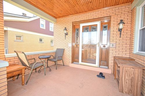 2098 Hazeldell St, Pittsburgh PA  15210-4306 exterior