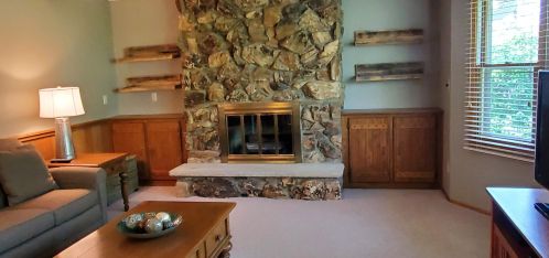 8522 Whitaker Ave, Milwaukee WI 53228-2866 exterior