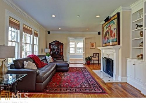 685 Morningside Dr, Atlanta GA  30324-5275 exterior