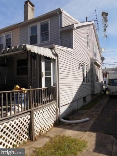 331 Connecticut Ave, Trenton, NJ 08629-1202