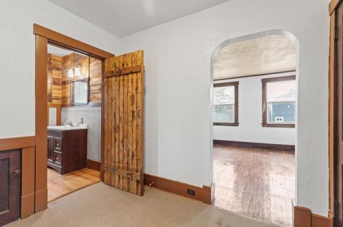 10 Amherst Ave, Pittsburgh PA 15229-1536 exterior