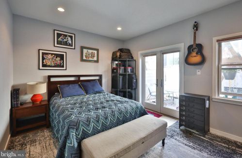 1513 Bainbridge St, Philadelphia PA 19146-2130 exterior