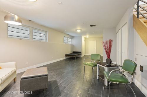 2237 Erie St, Chicago IL 60644-1714 exterior