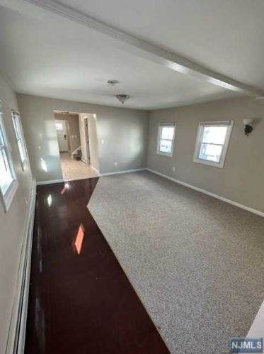 19 Cres Ave, Paterson NJ 07512-2305 exterior