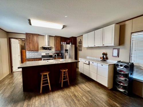 1069 Railroad Ave, Defuniak Springs FL  32433 exterior