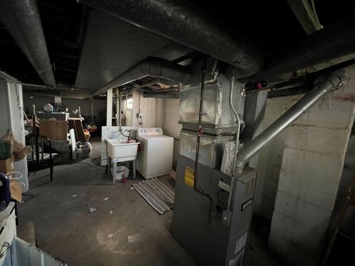 1626 3rd St, Milwaukee WI 53204-2908 exterior