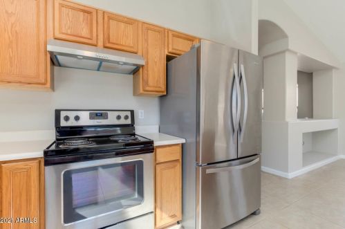 14437 47 Pl, Phoenix AZ 85018-6009 exterior