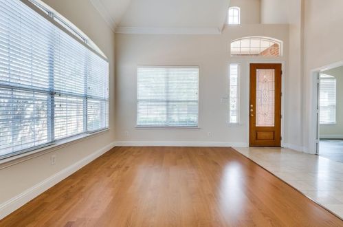 9263 Jasmine Ln, Irving TX  75063-4234 exterior