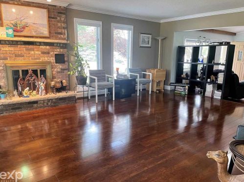 327 Cass St, Standish MI 48658-9229 exterior