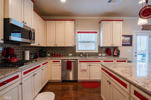 3565 Davis St, Atlanta GA exterior