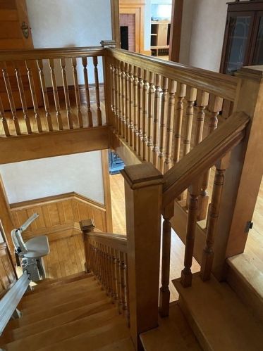 8 Berwick St, Worcester MA 01602-1405 exterior