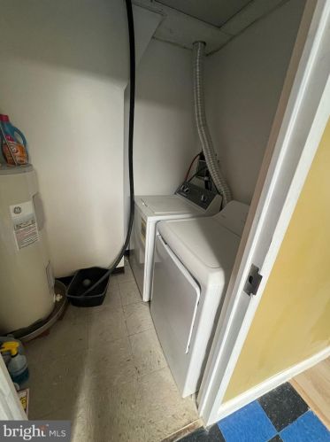 1124 4th St, Philadelphia PA  19147-0052 exterior