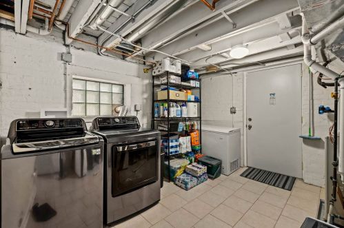 1740 Nagle Ave, Chicago IL 60706-4805 exterior