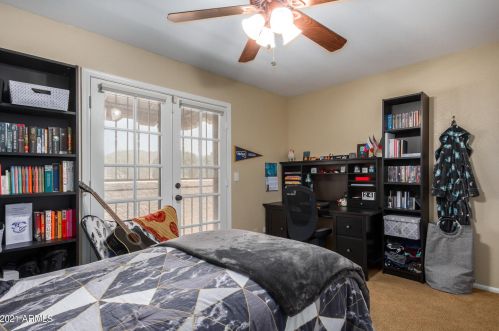 10842 9th Pl, Phoenix AZ 85022-3134 exterior