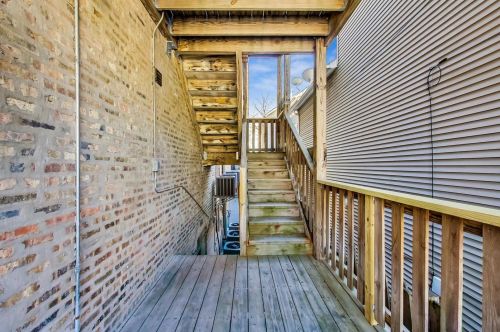 1914 Crystal St, Chicago IL  60622-3281 exterior