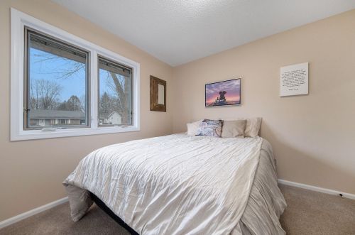 6129 Old Log Trl, Kalamazoo MI  49009-8032 exterior