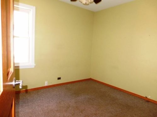 11325 Drake Ave, Chicago IL 60655-3516 exterior