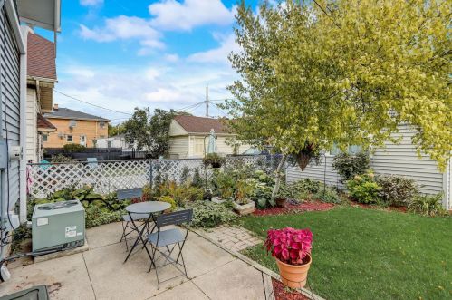 3144 76, Milwaukee WI 53222-3948 exterior