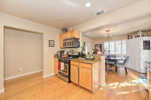 914 Mormon St, Folsom CA 95630-2611 exterior