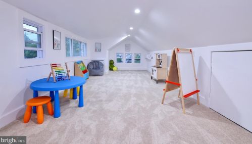 3016 Thayer St, Washington DC  20018-2505 exterior