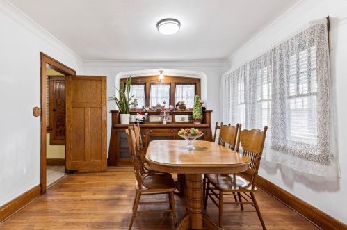 1968 83, Milwaukee WI 53213-2128 exterior