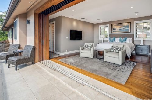 2984 Makalei Pl, Honolulu HI 96815-4743 exterior