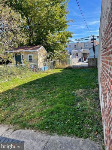 4443 Edgemont St, Philadelphia PA  19137-1617 exterior