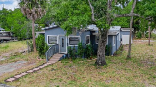 3901 Ola Ave, Tampa FL  33603-4739 exterior