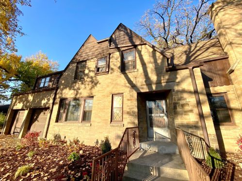 6100 Kilpatrick Ave, Chicago IL 60652-3516 exterior