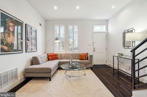 934 30th St, Philadelphia PA  19130-1137 exterior