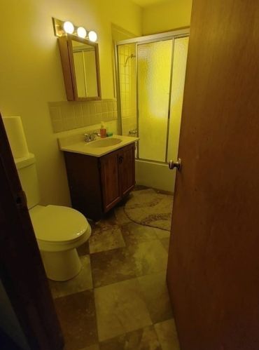 181 Northampton Ave, Springfield MA 01109-3346 exterior