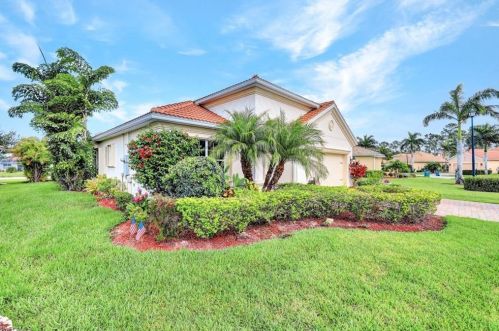 14534 Manchester Dr, Naples FL 34114-8657 exterior