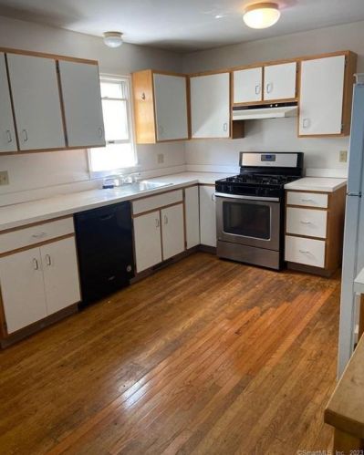 48 Elmwood Ave, Norwalk, CT 06854-2885