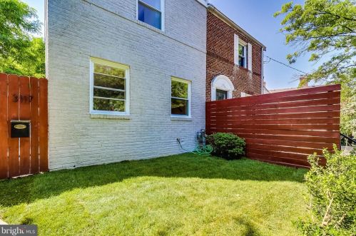 3117 Minnesota Ave, Washington DC  20019-1132 exterior