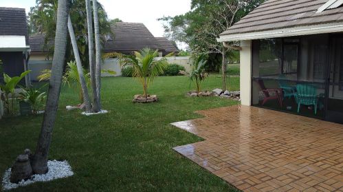 6947 Bitterbush Pl, Boynton Beach FL 33472-2901 exterior