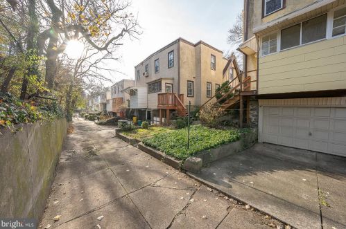 15 Chatham Rd, Ardmore PA 19003-3203 exterior