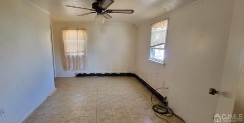 48 Oak St, Old Bridge NJ 08857-1545 exterior