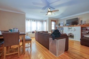 7111 Vernon Ave, Chicago, IL 60619-1137