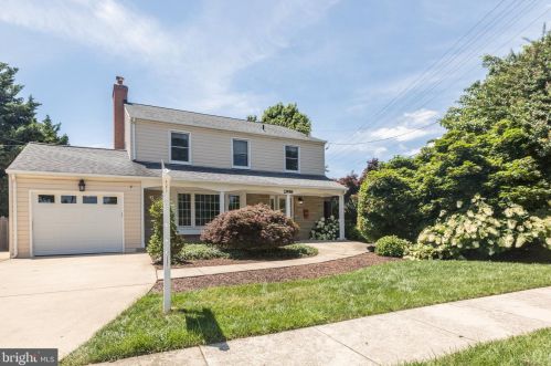 2998 Glenora Ln, Rockville, MD 20850-3055