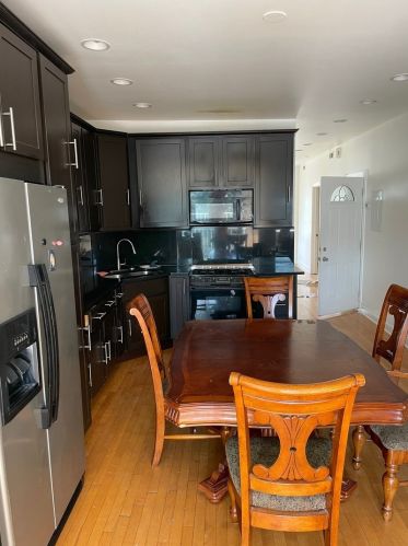 2947 Lawndale Ave, Chicago IL 60655-3313 exterior