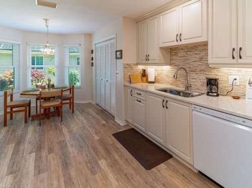 2309 Kings Lk Blvd, Naples FL 34112-5306 exterior