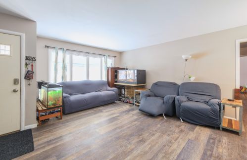 668 Melrose St, Plainwell MI 49080-2207 exterior