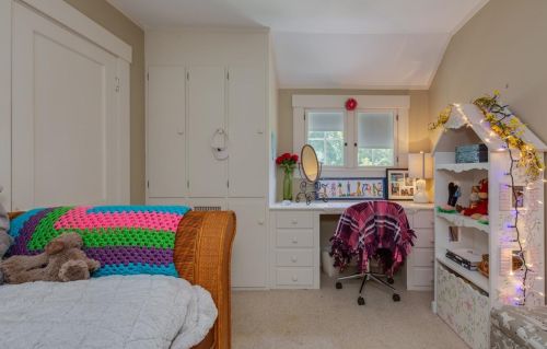 28 Westbourne Rd, Concord NH 03301-2916 exterior