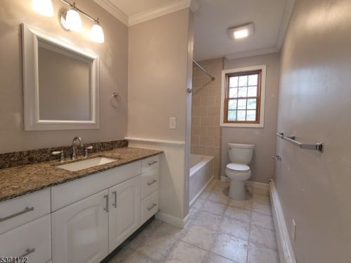 306 Main St, Bound Brk NJ  08805-1840 exterior