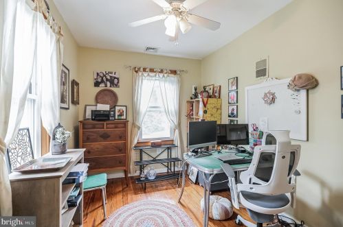 124 Smt Ave, Tavistock NJ 08033-3315 exterior