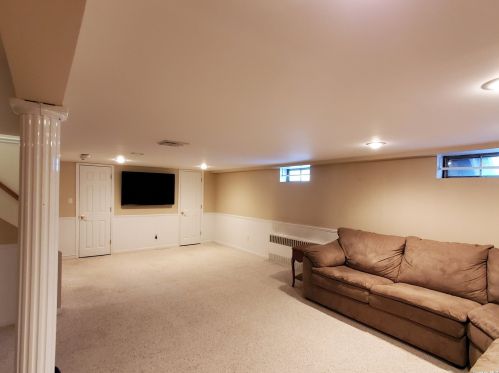 55 Bushwick St, Huntington Station NY 11747-1201 exterior