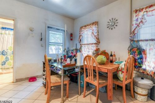 117 6 St, Paterson NJ 07508-2121 exterior